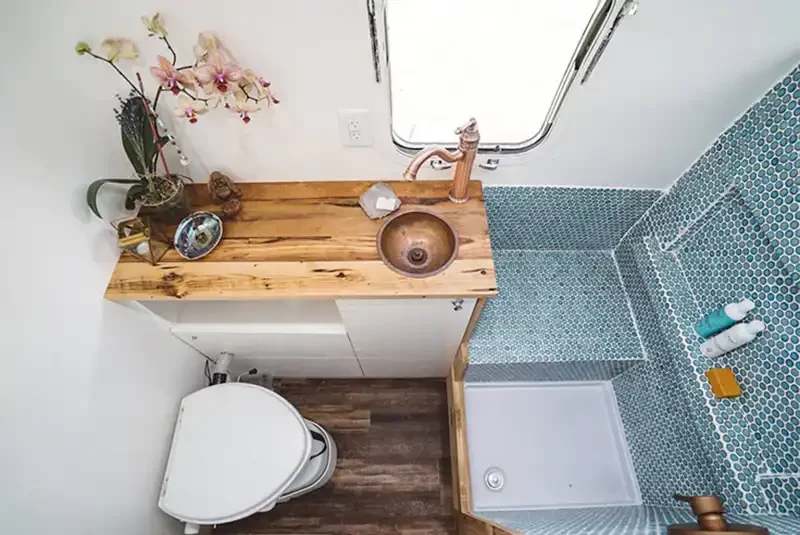 5 RV Bathroom Renovation Tips for Small Spaces
